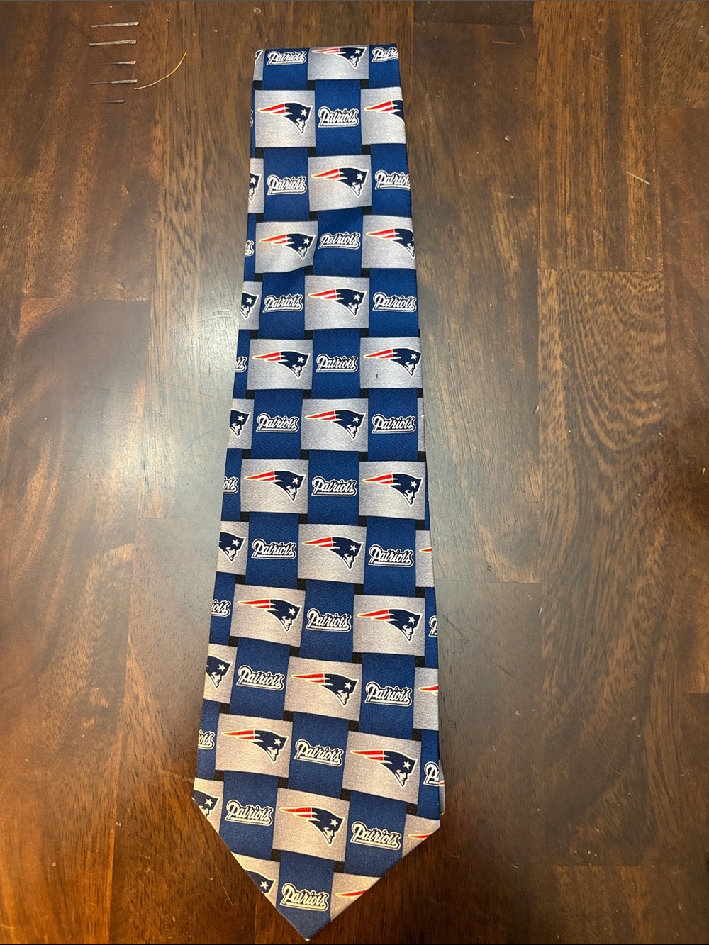 NWT—NFL New England Patriots Navy, Silver and Red Logo Tie